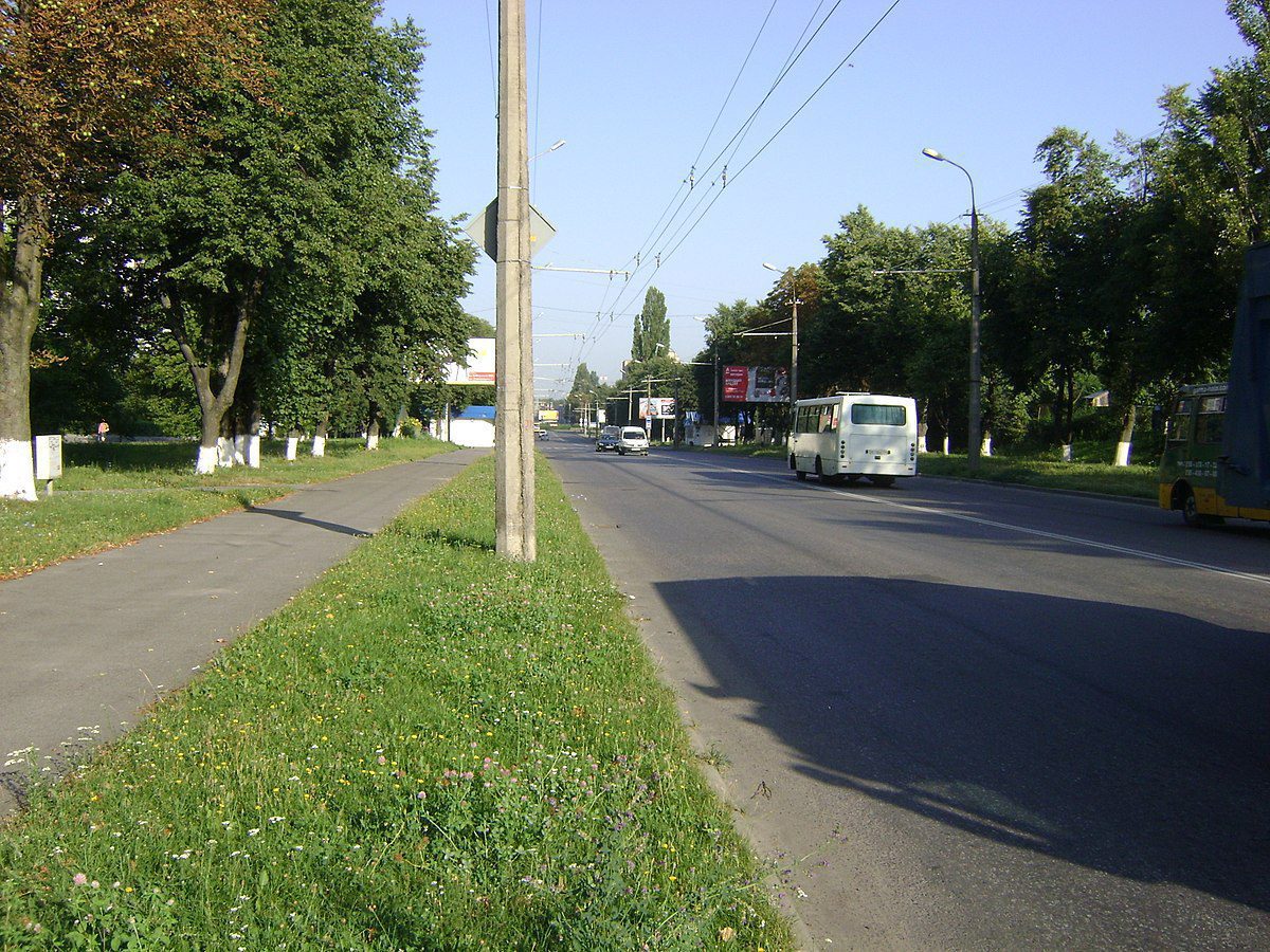 вулиця Луцька